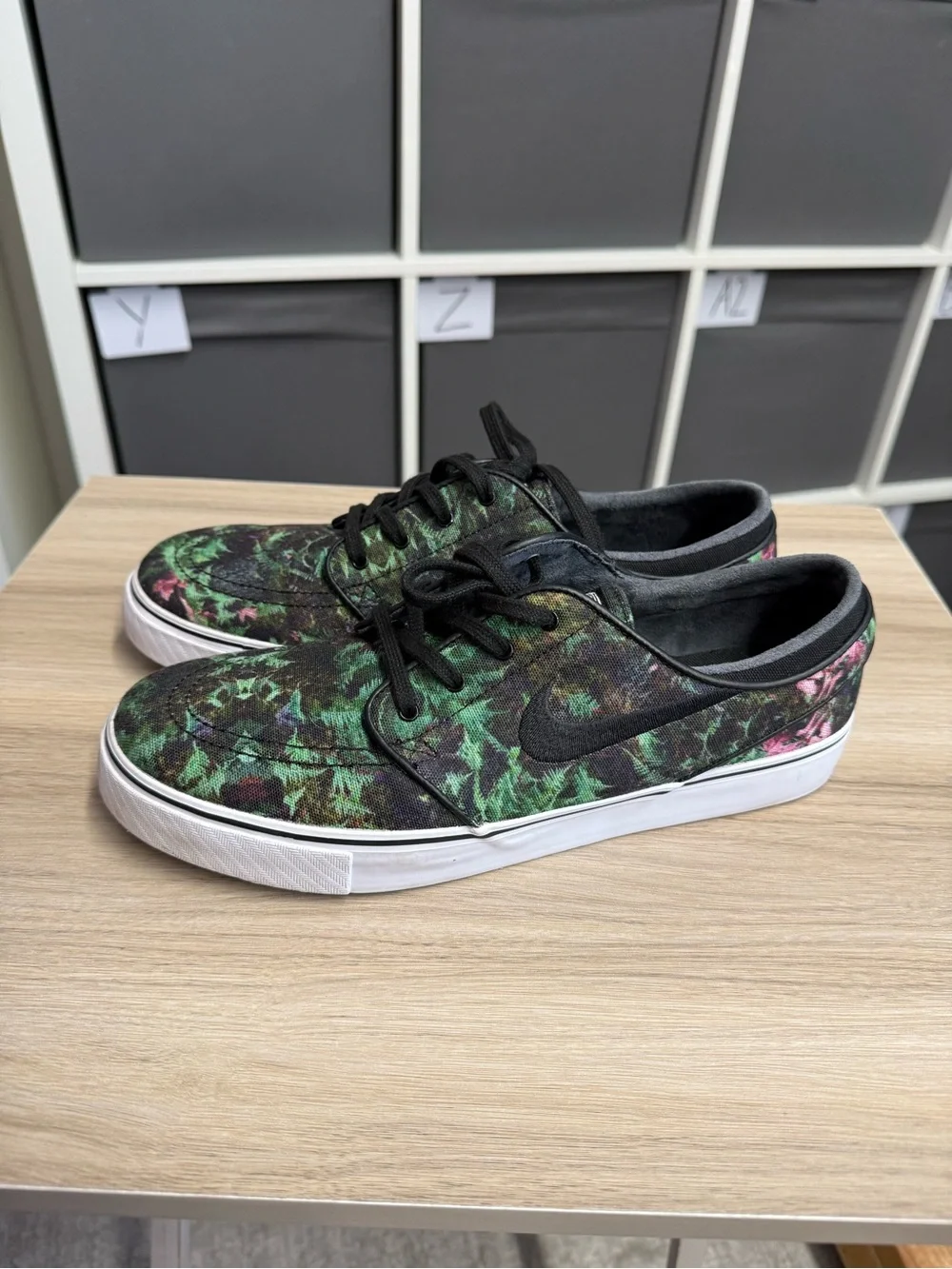 Nike SB Zoom Stefan Janoski Canvas Premium Low Top Sneakers
